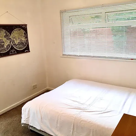 The Washington Sleeps 10 People Park 4 Cars