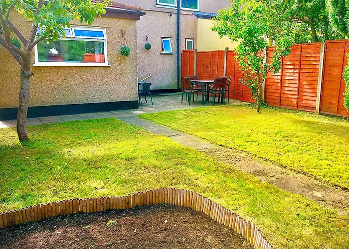 בית נופש The Washington Sleeps 10 People Park 4 Cars